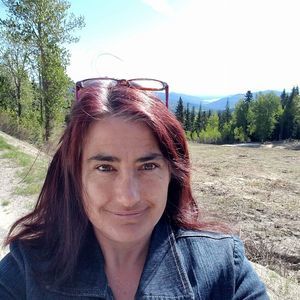 Meet your Posher, Christina